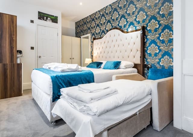 Comfort Triple Room, Private Bathroom