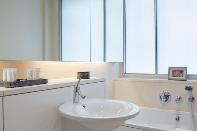 Deluxe Four Bedroom Apartment