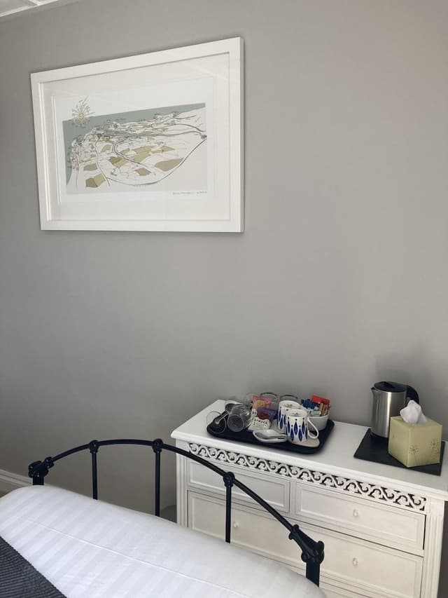 Classic Twin Room, Private Bathroom (across Hall, Cointreau)