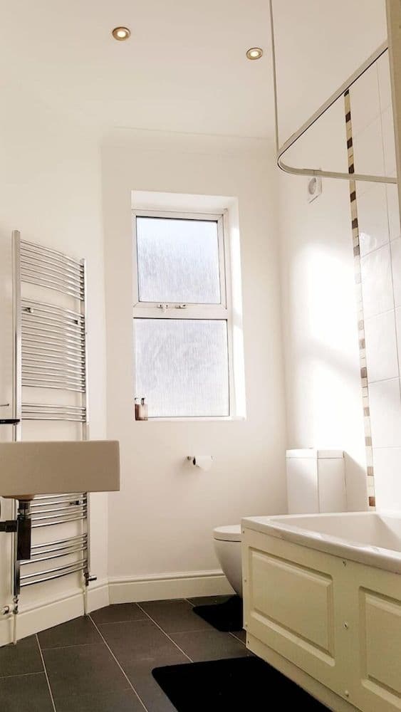 Double or Twin Room, Shared Bathroom (DELUXE EXTRA)