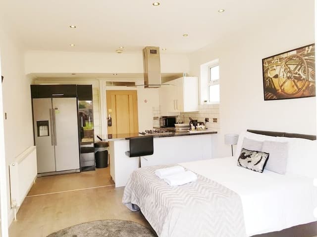Executive Studio, Shared Bathroom, Garden View (EXECUTIVE STUDIO ROOM)