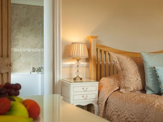 Double Room, Ensuite (King Size)