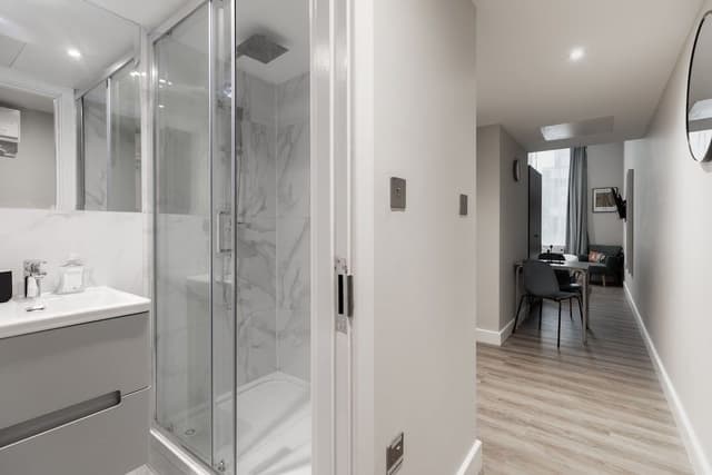 Deluxe Studio, Ensuite, City View
