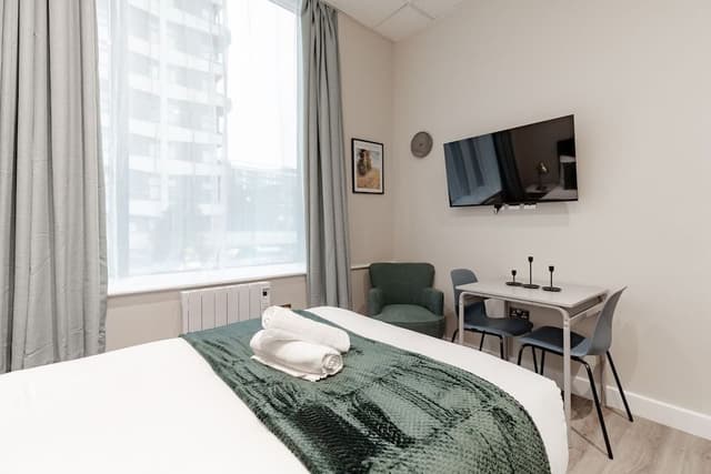 Deluxe Studio, Ensuite, City View