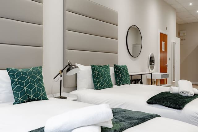 Superior Studio, Ensuite