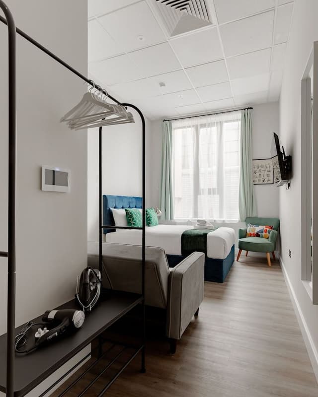 Elite Triple Room, Ensuite, City View
