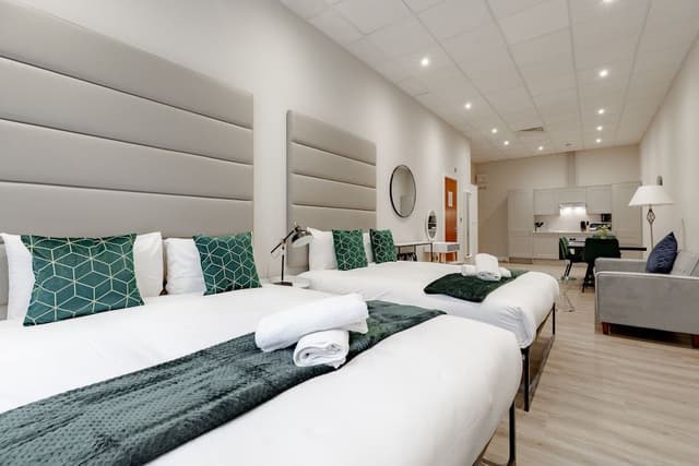 Superior Studio, Ensuite