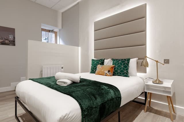 Standard Studio, Ensuite, City View