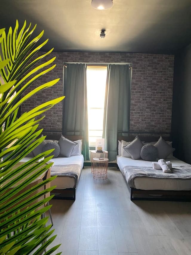 Family Studio, Ensuite