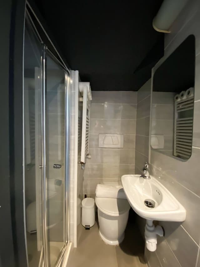 Family Studio, Ensuite