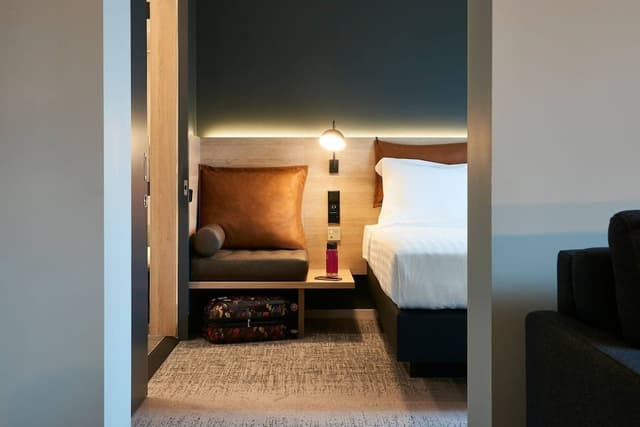 Family Room, 1 Queen Bed with Sofa bed
