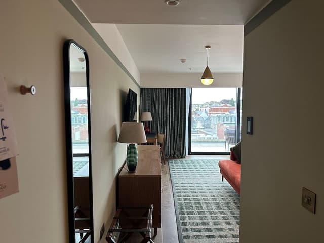 Suite, 1 King Bed, Balcony, City View (Super King)