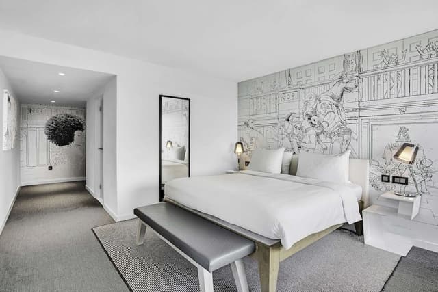 Junior Suite (Stadium View)