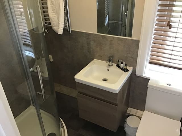 Double or Twin Room, Ensuite