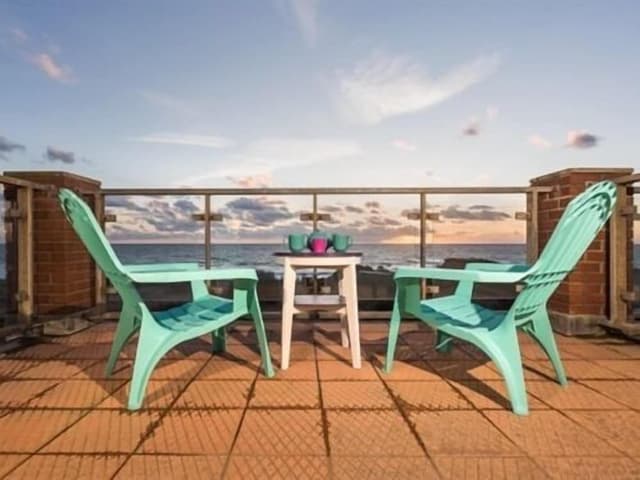 Double Room, Ensuite (with beach facing balcony)