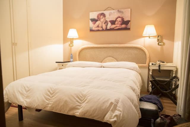 Economy Room