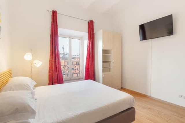 Termini Station Lightsome 3BR Apartment (Piazzale Tiburtino 28)