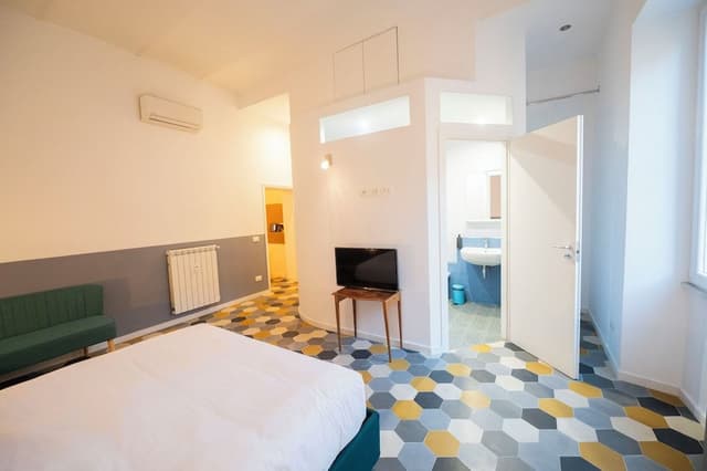 Eclectic Apartment in Trendy San Lorenzo (Via dei Marsi 67)