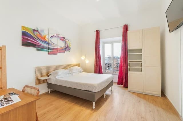 Termini Station Lightsome 3BR Apartment (Piazzale Tiburtino 28)
