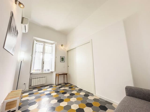 Eclectic Apartment in Trendy San Lorenzo (Via dei Marsi 67)