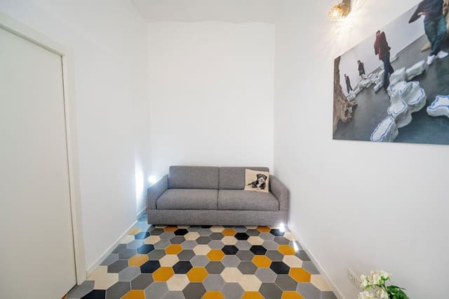 Eclectic Apartment in Trendy San Lorenzo (Via dei Marsi 67)