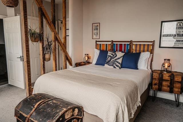 Deluxe Room, 1 King Bed, Sea View