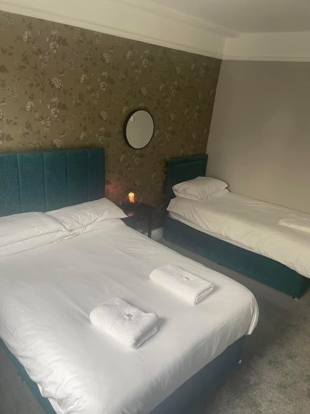 Family Triple Room, Ensuite (Room 4)
