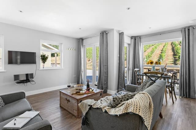 Standard Cottage, Private Bathroom, Vineyard View (No Pets )