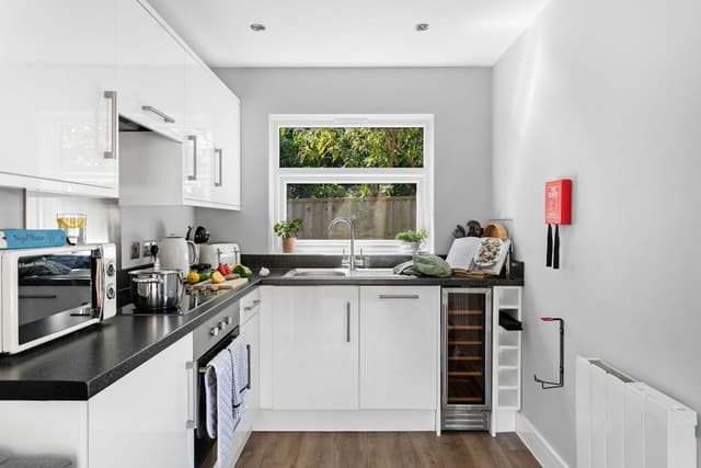 Premium House, Private Bathroom, Vineyard View (Pet Friendly)