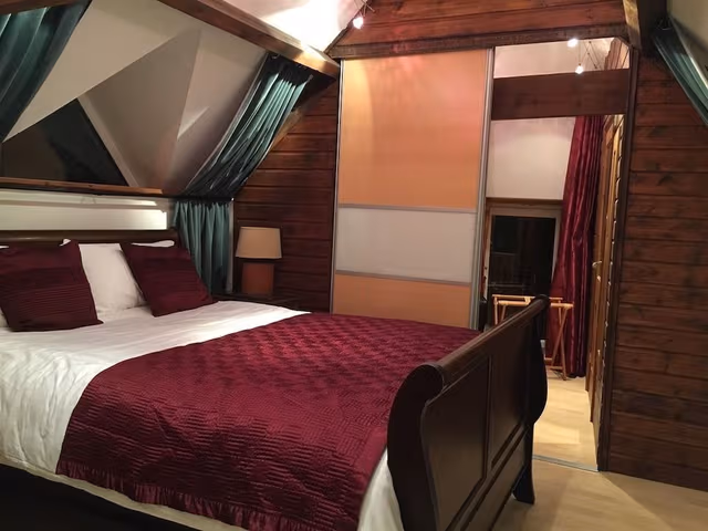 Luxury Double Room, Ensuite (Studio)