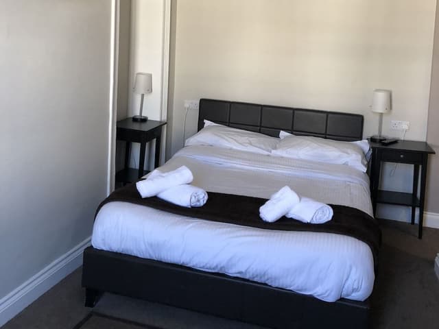 Classic Double Room, Ensuite