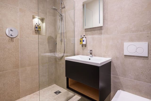 Double Room, Ensuite (Country View)