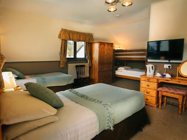 Quadruple Room, Ensuite