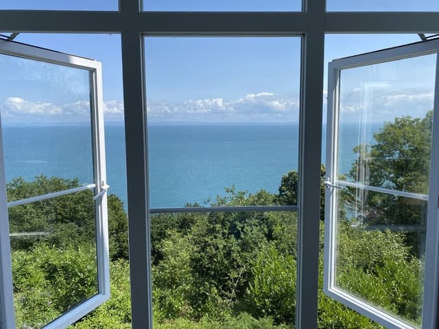 Superior Twin Room, Ensuite, Sea View (Framboise Super King /)