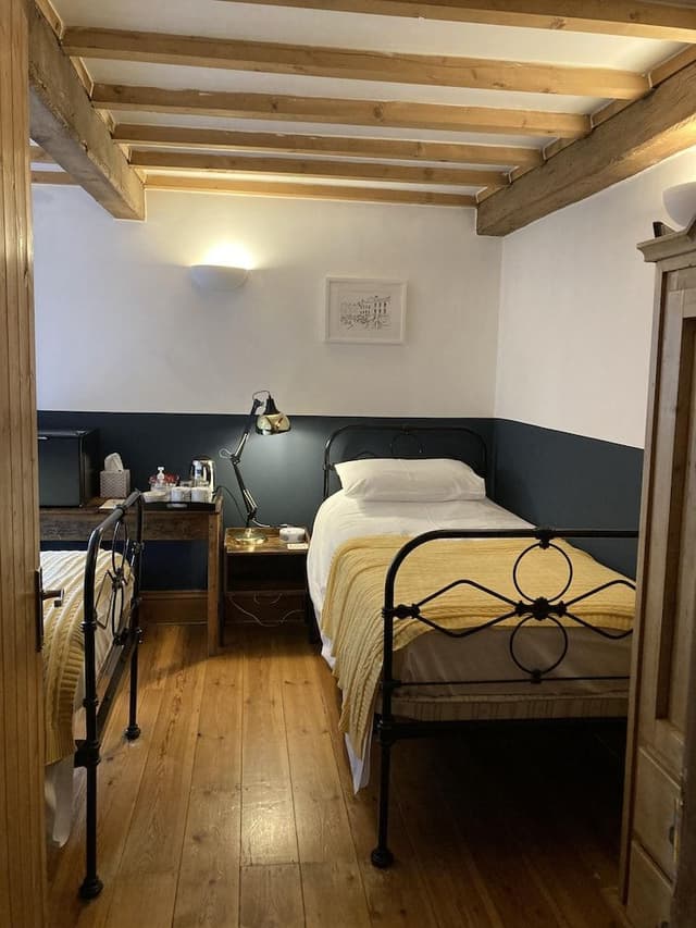 Twin Room, Ensuite