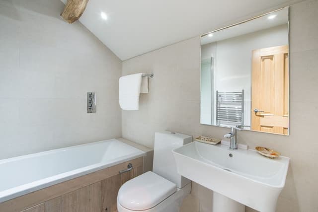 Classic Double Room, Ensuite