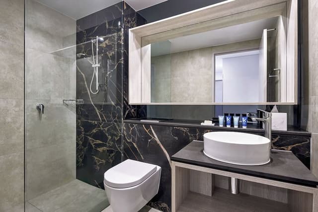 3 Bedrooms Suite