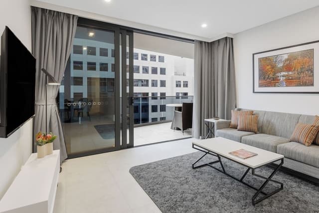 1 Bedroom Suite