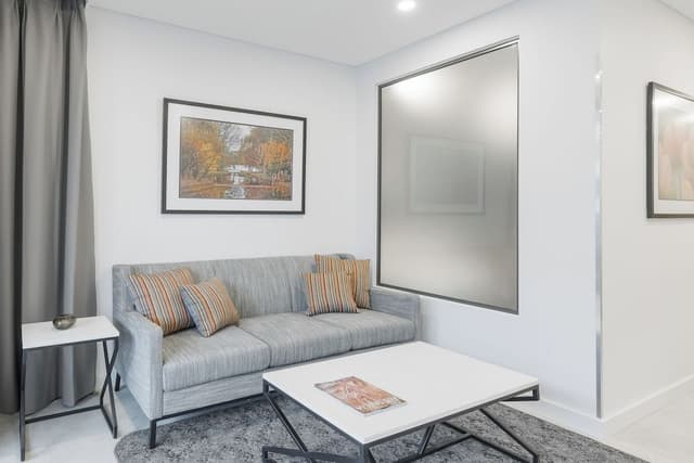 1 Bedroom Suite