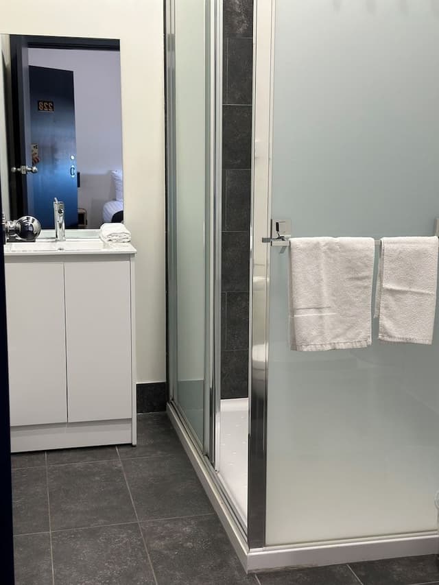 Deluxe Single Room, Ensuite