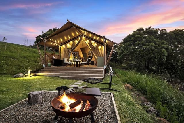 Luxury Tent, 1 King Bed, Mountain View