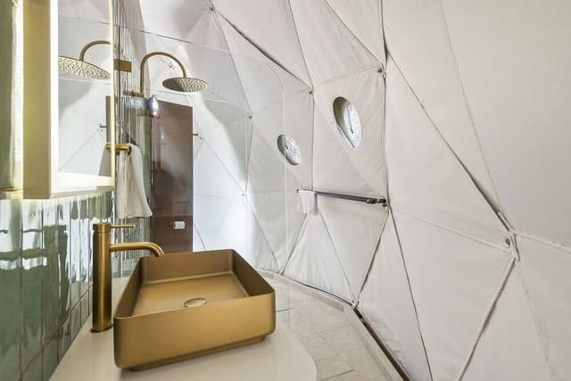 Superior Tent, 1 King Bed, Mountain View