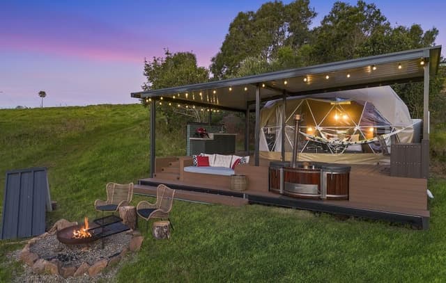 Superior Tent, 1 King Bed, Mountain View