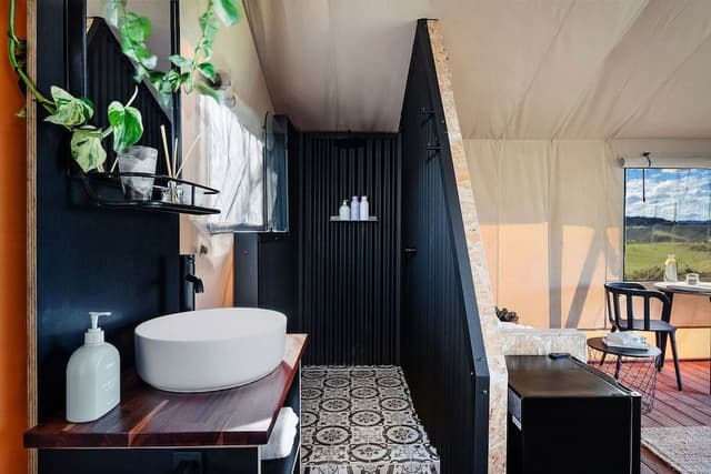 Luxury Tent, 1 King Bed, Mountain View
