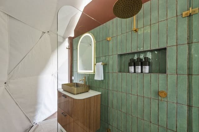 Superior Tent, 1 King Bed, Mountain View