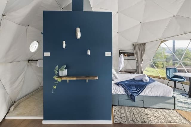 Superior Tent, 1 King Bed, Mountain View