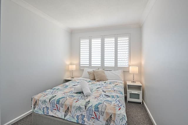 Basic Apartment, 2 Bedrooms, Poolside