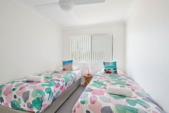 Basic Apartment, 2 Bedrooms, Poolside