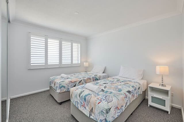 Basic Apartment, 2 Bedrooms, Poolside