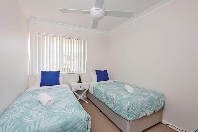 Basic Apartment, 2 Bedrooms, Poolside